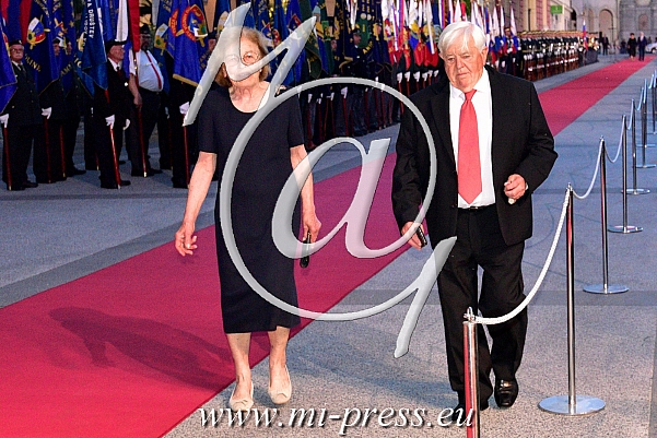 Stefka in Milan KUCAN prvi predsednik Slovenije