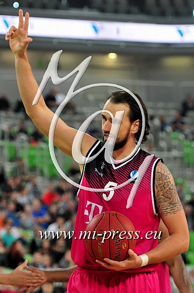 Dirk MADRICH -Telekom Baskets-