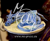 46. MINFOS, modri zmajcek keramika