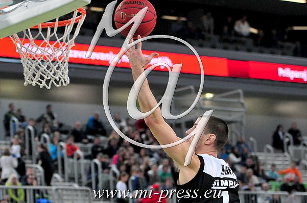 Alex RUOFF -Dominion Bilbao Basket-