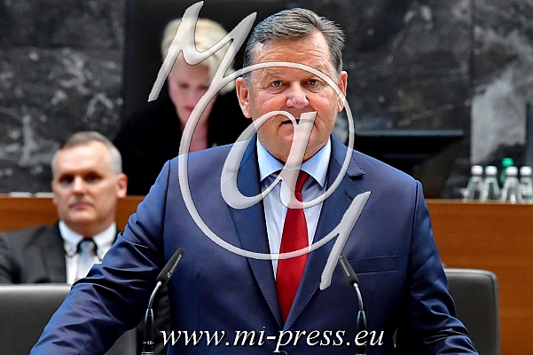 Aleksander JEVSEK -minister brez resorja, pristojen za razvoj in EU kohezijsko politiko Slovenije-