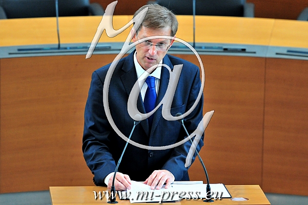 Miro CERAR -SMC, kandidat za predsednika vlade RS-