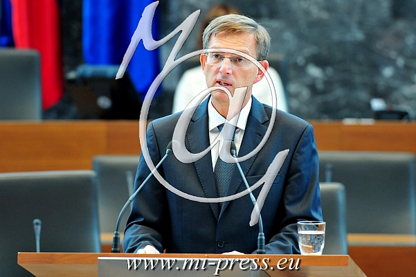 Miro CERAR -predsednik vlade RS-