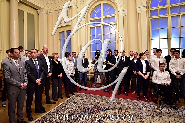 Tekmovalke in tekmovalci SZS pri predsedniku Pahorju