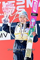 Overall 2015/16 women: 1. Sara TAKANASHI -JPN Japonska-