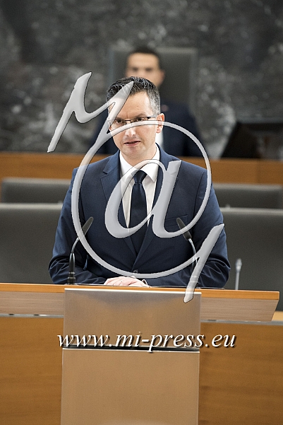 Marjan SAREC -predsednik Vlade Slovenije-