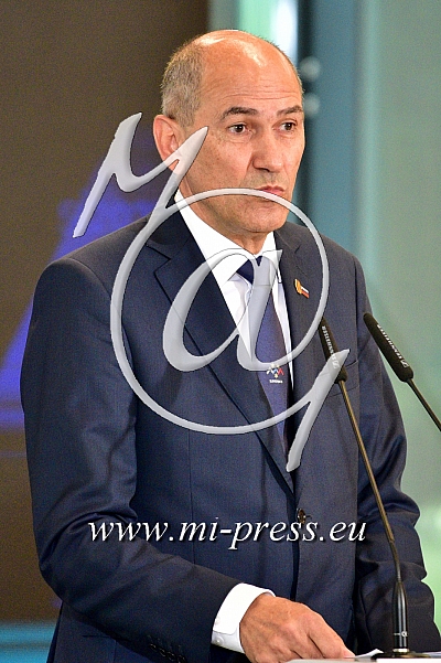 Janez JANSA -predsednik Vlade Slovenije-